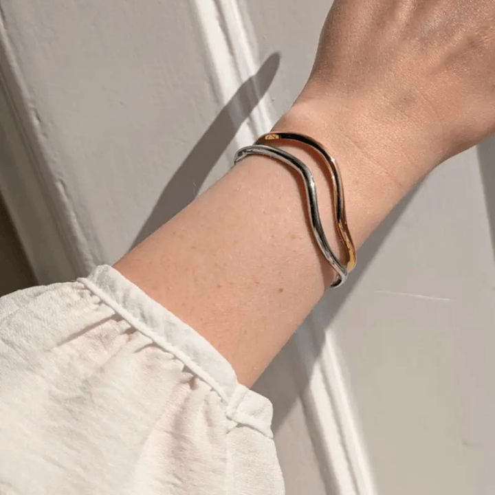 Minimal Wave Bangle
